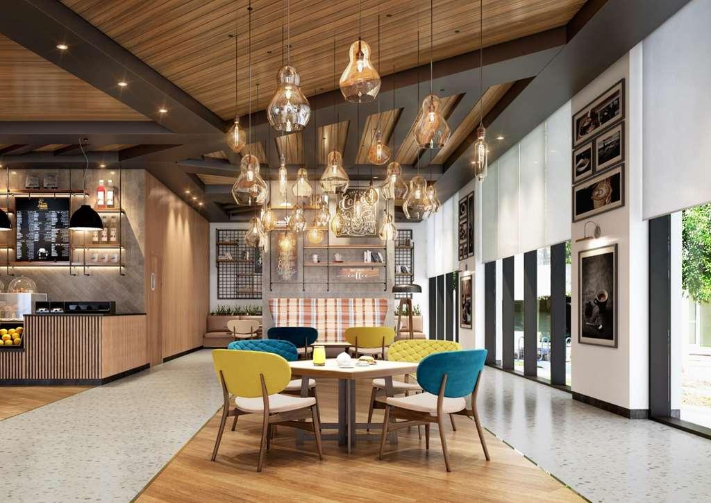Doubletree By Hilton Muscat Qurum Restaurant photo