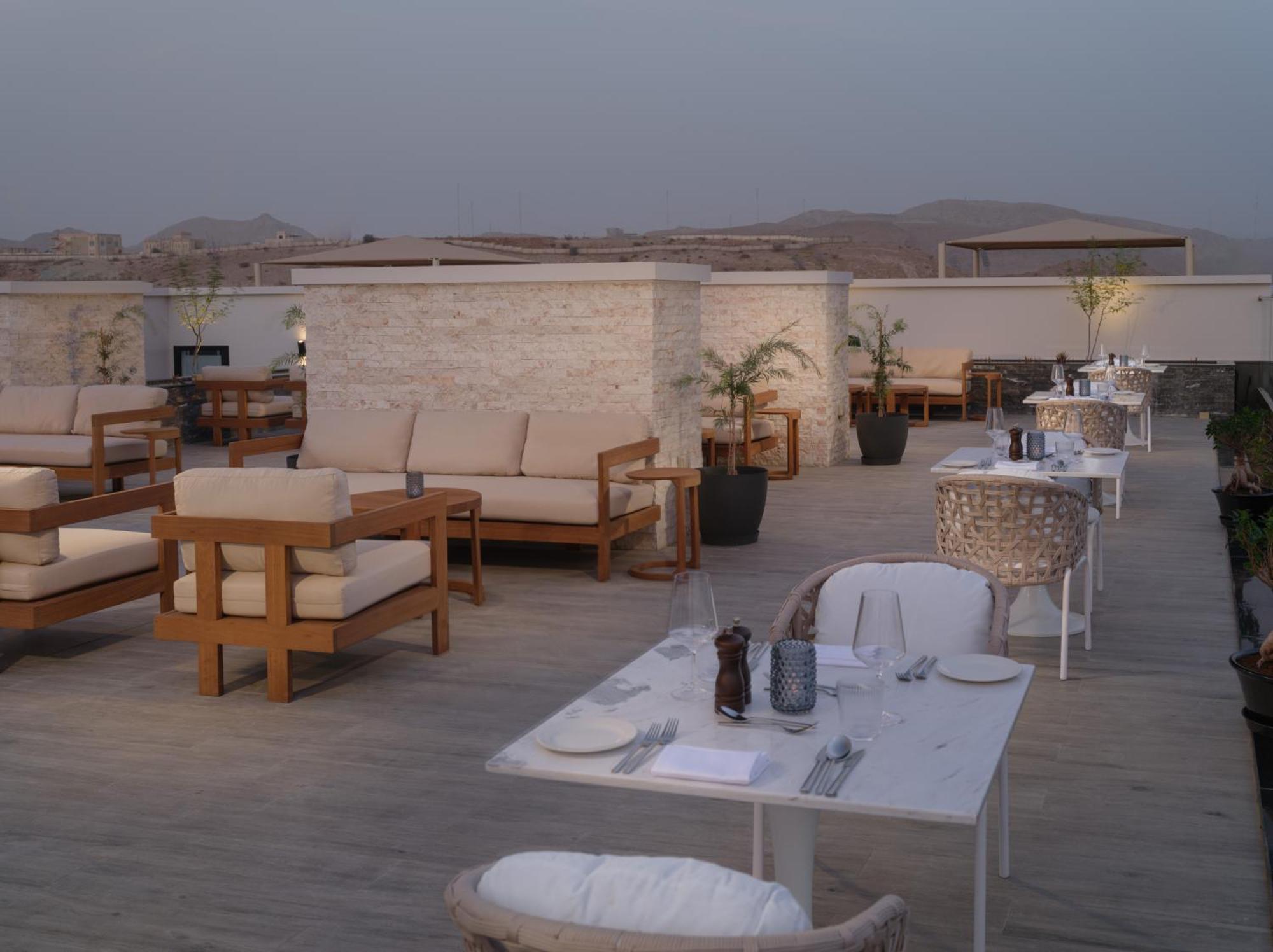 Doubletree By Hilton Muscat Qurum Exterior photo