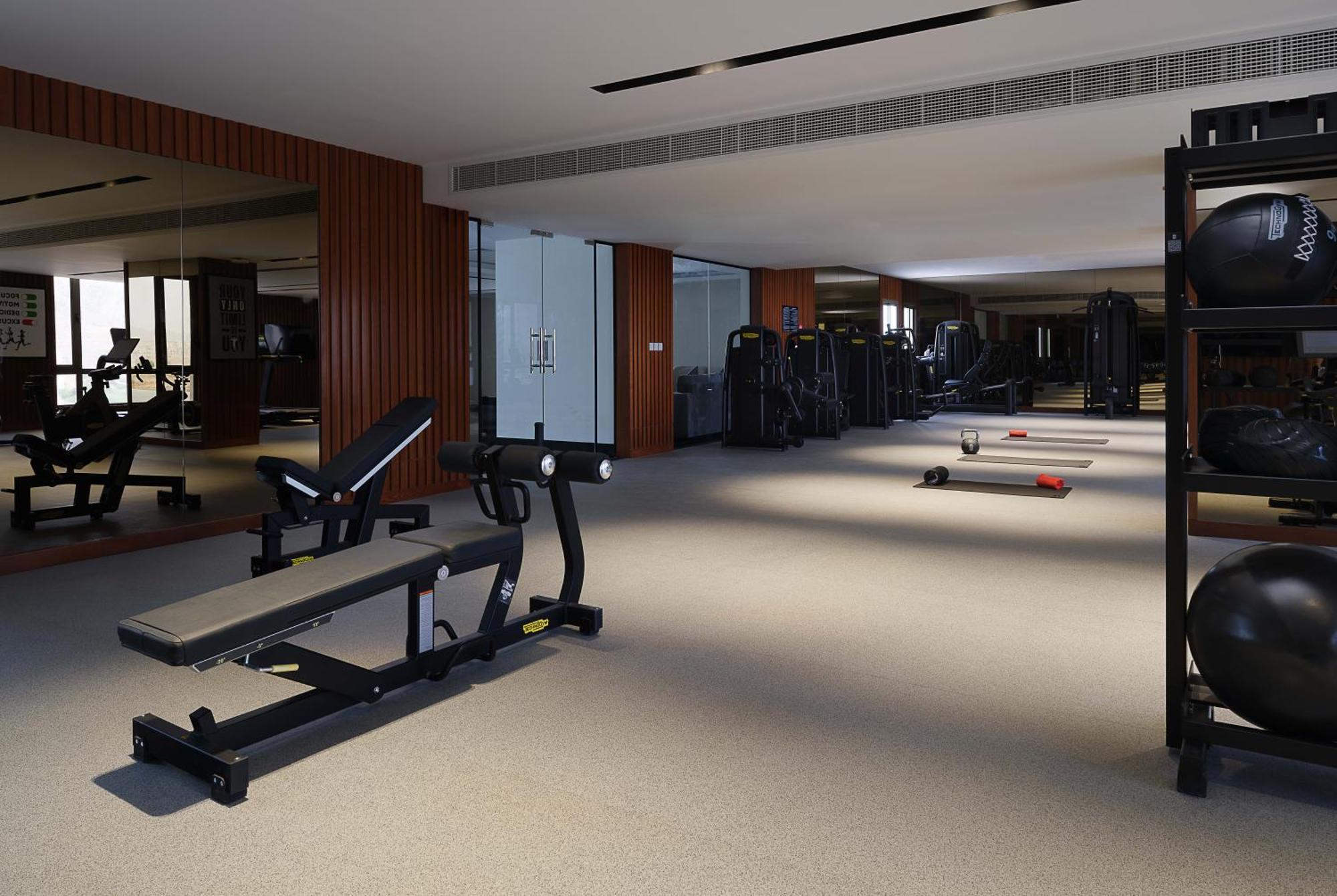 Doubletree By Hilton Muscat Qurum Exterior photo