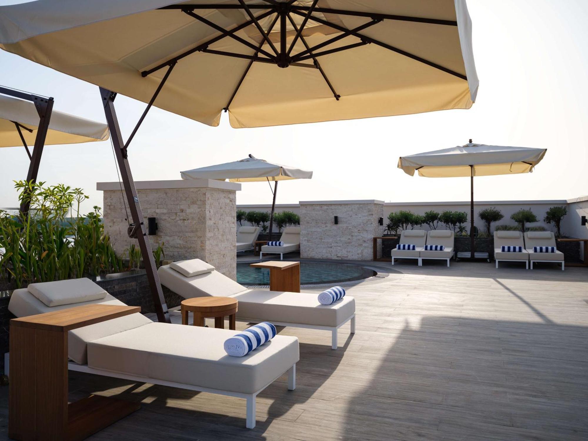 Doubletree By Hilton Muscat Qurum Exterior photo